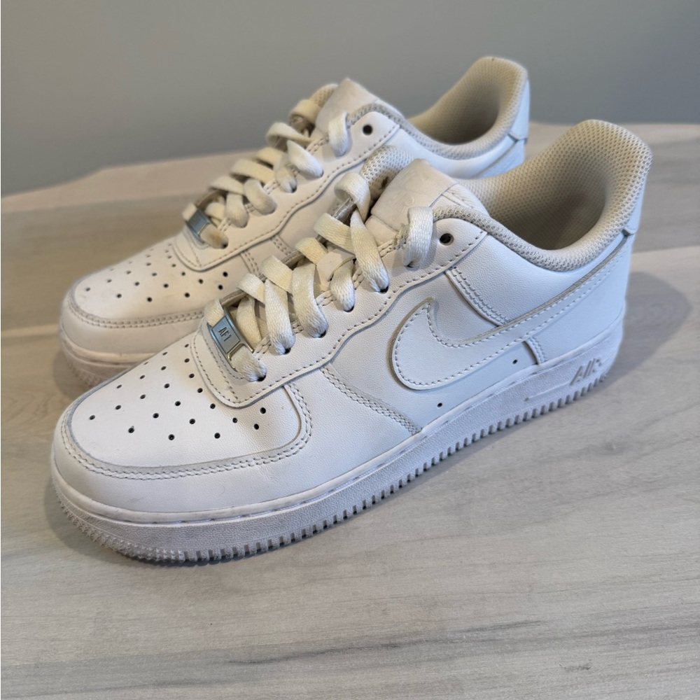 Nike Air Force 1 Low in White